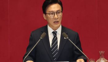 [속보]김민석 "권력구조 개편 국민이 원하는 선까지…개헌 추진"