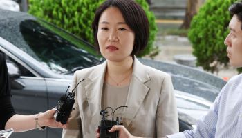 최수진 "이소영 母, 2억대 무이자 차입…증여세 탈루 의혹"