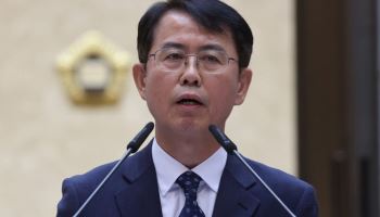 이흥구 퇴임으로 대법관 2명 공백…하급심까지 연쇄 지연 우려