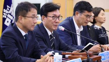 "조선불량쪽가위" vs "드럼통 정치"…김민석·한동훈 충돌