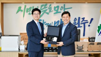허구연 KBO총재, 원주시장 만나 ‘야구 경제 활성화’ 논의