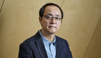 "검수 패스 '딸깍도서'는 독자 기만…'AI활용도 표시'로 선택권 보호해야&quo...