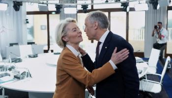 EU·캐나다, 전방위 동맹 추진…美中 압박 속 '중간국 연대' 강화