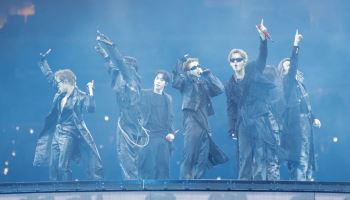 BTS도 'CD 앨범' 내놓자 대박…젠지들 푹 빠진 이유