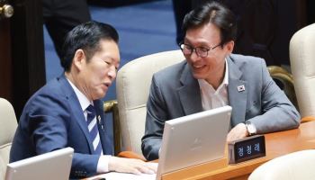 ‘서울시장 청래’ 김민석 수첩 메모에... 정청래 “진 사람 왜 자꾸 때리느냐”