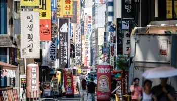 "술자리 2차는 옛말"…발길 돌린 20대, 지갑 연 '반전 장소'