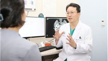 만성 중이염 환자, 장기간 난청에도 인공와우 수술 효과 입증