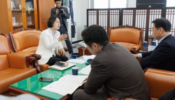 추미애 "전국체전도 반납할 판" 국회 예결위에 국비 SOS