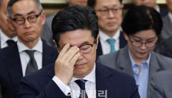 檢, ‘홈플러스 사태’ 김병주 MBK 회장 소환…기소 여부 곧 결정