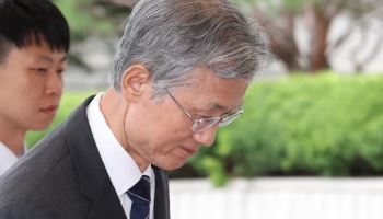 ‘법원의 날’ 조희대, 대법관 재제청 입 열까…기념사 이목