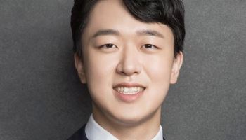 ‘농심 3세’ 신상열 부사장 오늘 결혼…SKT 평사원과 백년가약