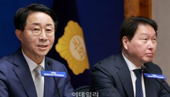 ‘취임 100일’ 조정식 “국민이 체감하는 변화 과제... 개헌 논의 본 궤도로”