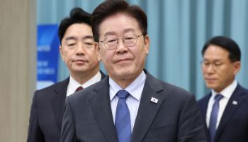 용혜인 내보낸 李, 김승원은 왜 지키나…‘공소 취소’가 뇌관?