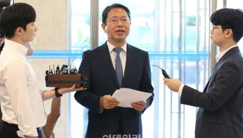 ‘국민 눈높이’ 龍은 안 되고 金은 되나? 與 “문제없는 게 드러나”