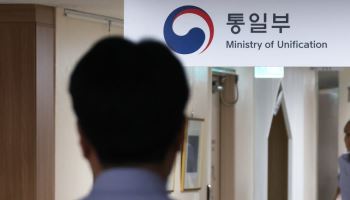 이틀 전 미사일 쐈는데…정부, 北병원에 의료장비 166종 지원 추진