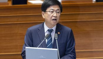 ‘수시 먹통’ 구제에 법적분쟁 불씨…최교진 ”원서접수 직접 관리 검토”