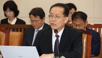 이형일, 청문보고서 당일 채택 불발…17일 채택 전망