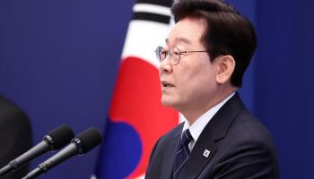 [속보]李 "'전쟁 개입'하는 파병 없다…국민보호 최소 활동은 해야"