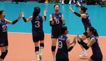 한국 여자배구, 베트남에 3년 전 패배 설욕...조 1위 8강행