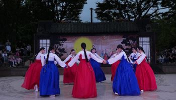 연휴 짧아도 놀 건 많다…전통놀이부터 K귀신까지