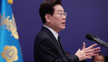 "개헌, 꿈 깨" 민주당발 개헌론에 선 긋는 국민의힘