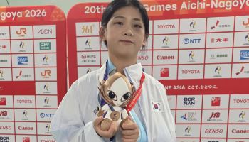 “팔에 힘이 전혀 안 들어갔다”…이보미, 쇄골 골절에도 한국 MMA 첫 메달