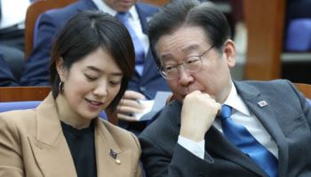 고민정, "李대통령 외로워지지 않게…모두가 어깨 내어주길"