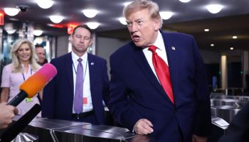 트럼프, CNN 기자 보자마자 "여기 있으면 안돼"…유엔서도 신경전