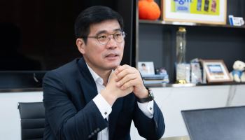 “청년·외국인·VVIP까지”…이정환 농협카드 사장, 고객층 넓힌다