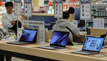 커지는 AI PC 시장…삼성·LG, OLED ‘전력 다이어트’ 경쟁
