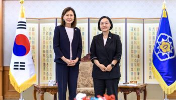 한성숙 총리, 신임 美 대사 접견…"안보 넘어 경제·문화 협력"