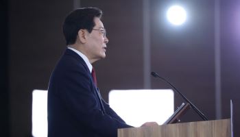 유시민·이재명이 갈라진 이유…‘운동의 개혁’과 ‘통치의 개혁’