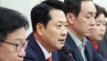 장동혁 “李, 공소취소·연임개헌 포기해야…민심 역행하면 탄핵뿐"