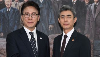 강신철 만난 김민석 “DMZ 사고, 철저하고 투명하게 조사해 주길”