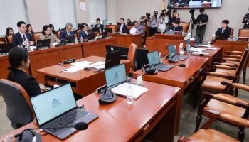 [속보] 국회 법사위, 여당 주도로 조희대 국정감사 증인 채택