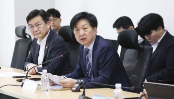 ‘편법 승계’ 수술대 올린 당정, ‘주가 누르기’ 막을 베어허그 연내 처리