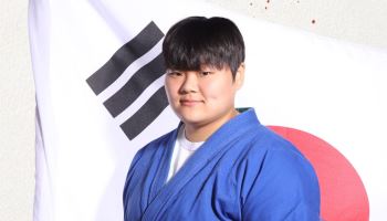 김민영, '우즈베크 전통 무술’ 쿠라시서 한국 첫 금메달 새 역사