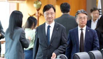 이찬진 "증권사는 이익, 투자자는 손실…주주환원·사회공헌 늘려야"