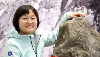 "매일 목표에 못 미쳐도"…김영미가 끝내 남극을 건넌 힘[W페스타 2026]