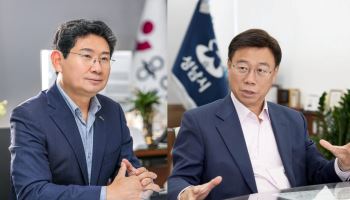 "경기남부광역철도 반드시" 이상일·신상진, 시민과 어깨 나란히