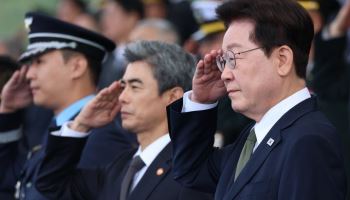 李 “DMZ 사고 부상 장병들 생각하면 마음 아파”