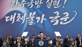 李 "자주국방은 주권"…DMZ 지뢰엔 ‘불의의 사고’ 규정, 北에 대화 촉구