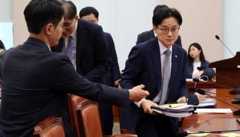삼성·SK 광주 반도체 투자 두고 산중위 공방…野 "호남 몰아주기"
