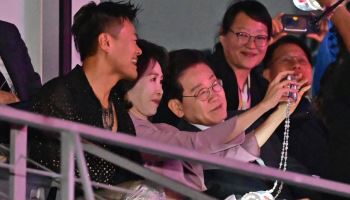 "국민 대신해 감사"...李대통령, 박진영에 '사과'한 이유