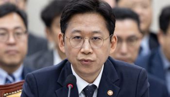 공무원 AI에 중국산 모델 썼다…배경훈 “독파모 모델로 바꾸겠다”
