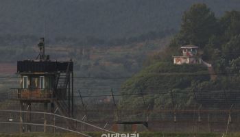 北 "지뢰폭발 자작극…영토 1mm라도 침범하면 즉시 강력 대응"
