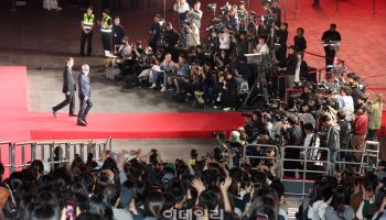 양자경→이창동 감독까지…'글로벌 도약' BIFF, 거장·스타 총출동(종합)