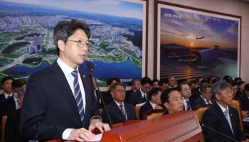 홍지선 국토장관 “수도권 주택 공급 충분히…공공택지 착공 확대”