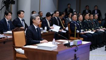 강신철 국방 “AG '군 면제' 발언 유감, 예체능 병역특례 단계적 폐지"