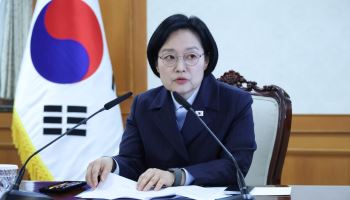 한성숙 총리 “주택공급 속도 올릴 300개 지구 선정…부처들 ‘집중관리’ 협업”